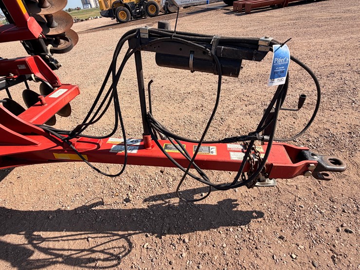 case-ih-340-image-11