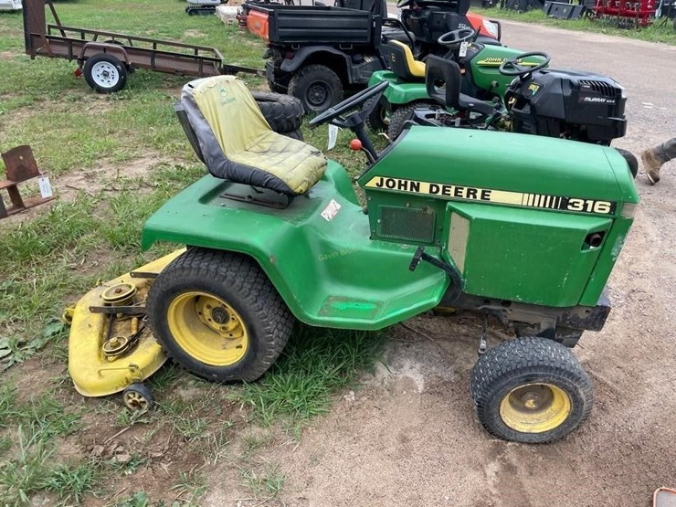 john-deere-316-image-4