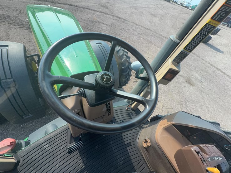 2002-john-deere-8320-image-37