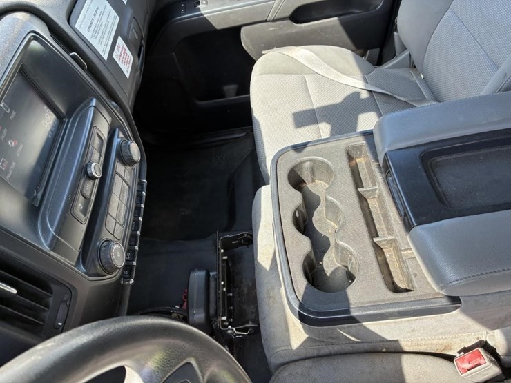 2016-gmc-sierra-2500-image-18