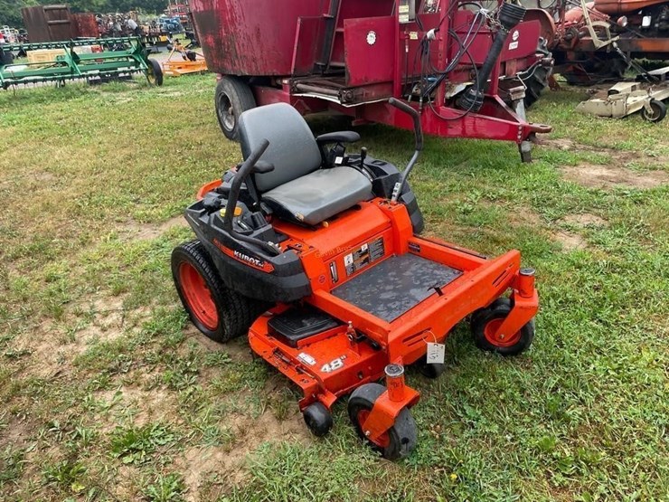 kubota-z122e-image-1