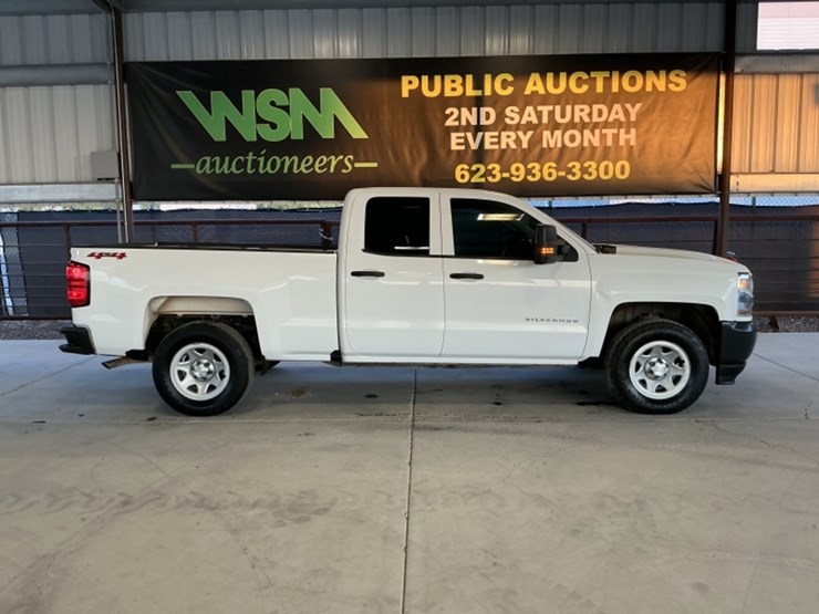 2018-chevrolet-silverado-1500-image-1