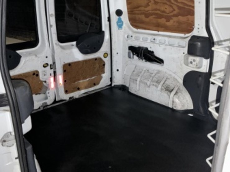 2013-ford-transit-connect-image-10