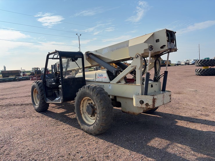 2005-ingersoll-rand-vr843c-telehandler-image-6