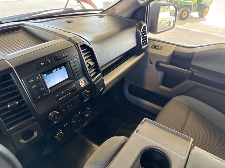 2019-ford-f150-image-19