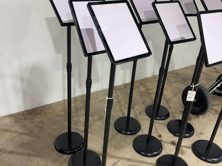 3-adjustable-sign-holder-displays-image-1