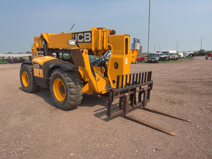 2011-jcb-510-56-image-2