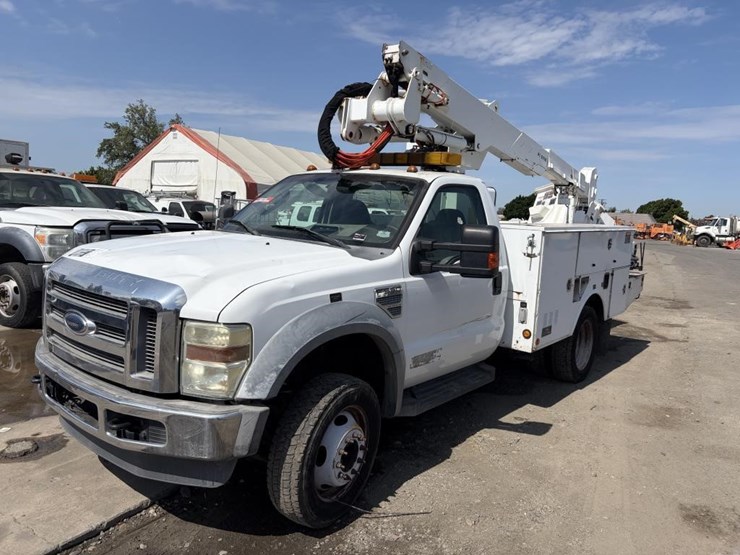 2008-ford-f550-image-1