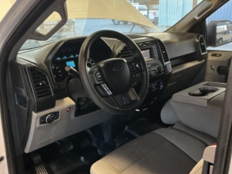 2015-ford-f150-image-23