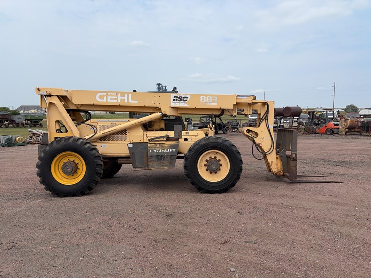gehl-883-image-4