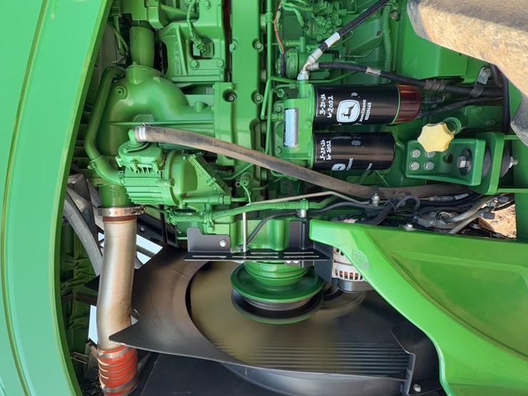 2014-john-deere-9510r-image-15