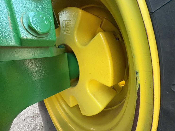 2014-john-deere-9510r-image-36