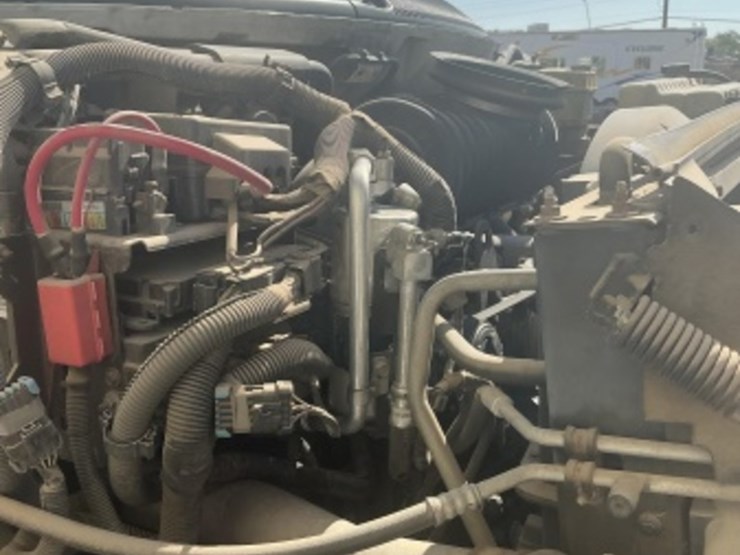 2004-chevrolet-c6500-f/b-image-12