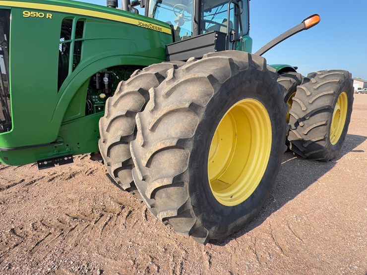 2014-john-deere-9510r-image-11