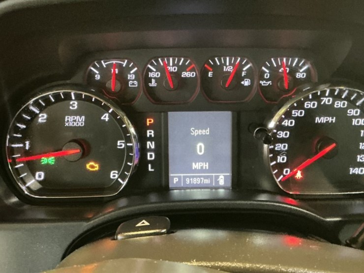 2018-chevrolet-silverado-1500-image-17