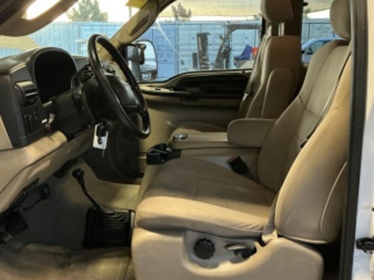 2006-ford-f350-image-23