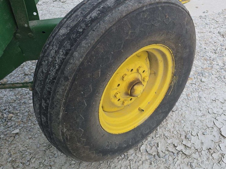 gravity-wagon-on-john-deere-running-gear,-with-side-boards-image-11