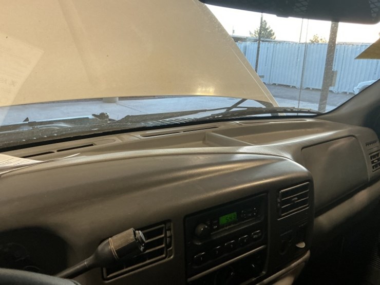 2004-ford-f450-image-18