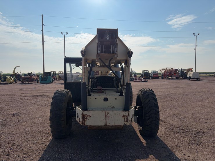 2005-ingersoll-rand-vr843c-telehandler-image-5