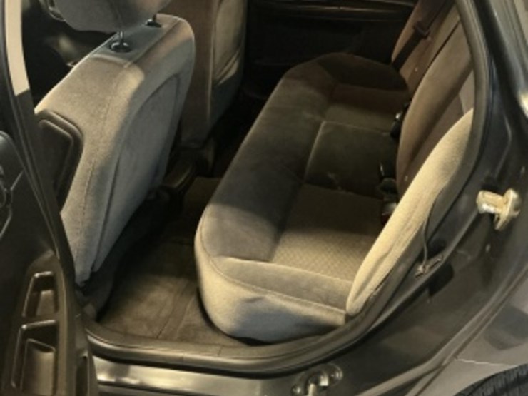 2014-chevrolet-impala-sdn-image-23