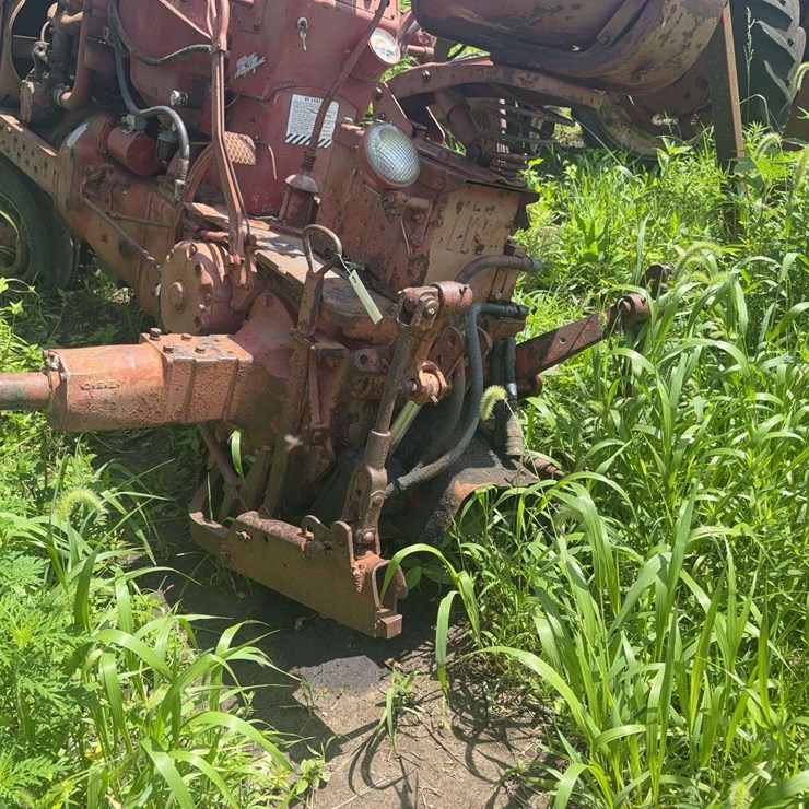 1967 Farmall 450 narrow front parts tractor, S/N: 13226