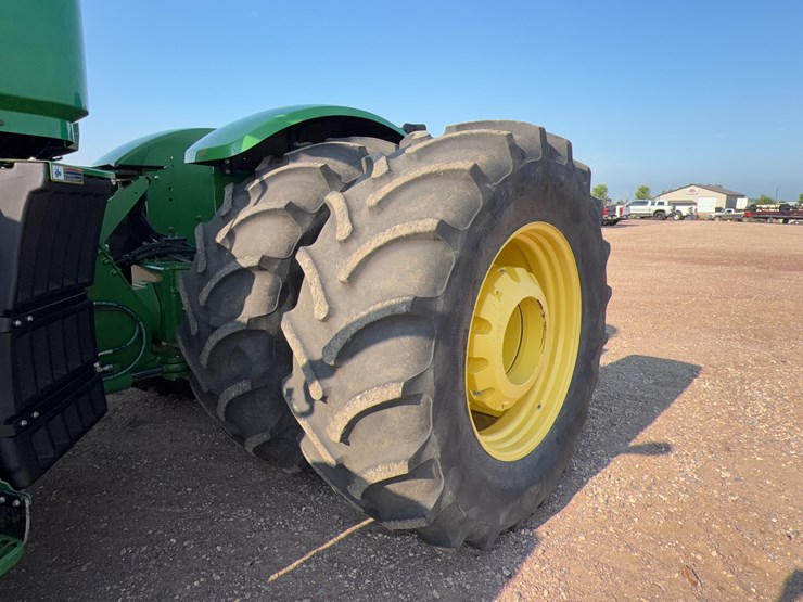 2014-john-deere-9510r-image-24