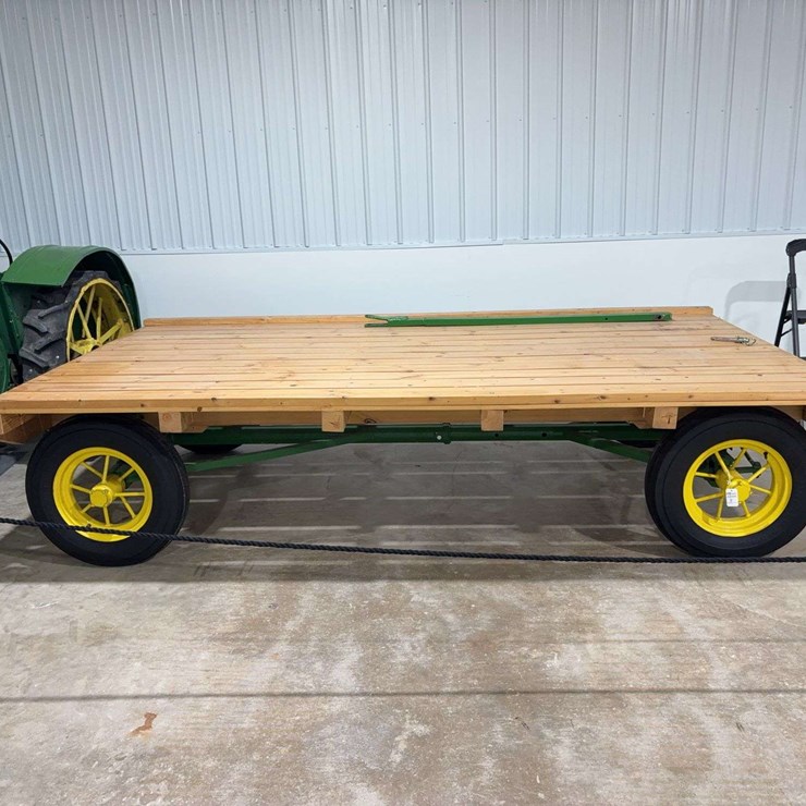 John Deere Parade Wagon with spoke wheels