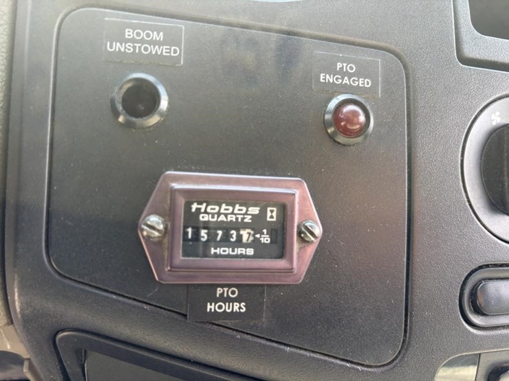 2008-ford-f550-image-28