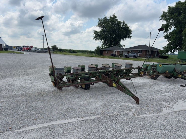 john-deere-694-image-1