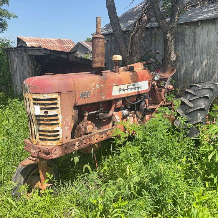 1967 Farmall 450 narrow front parts tractor, S/N: 4477