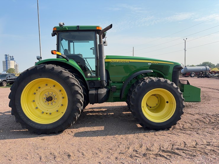 2002-john-deere-8320-image-3