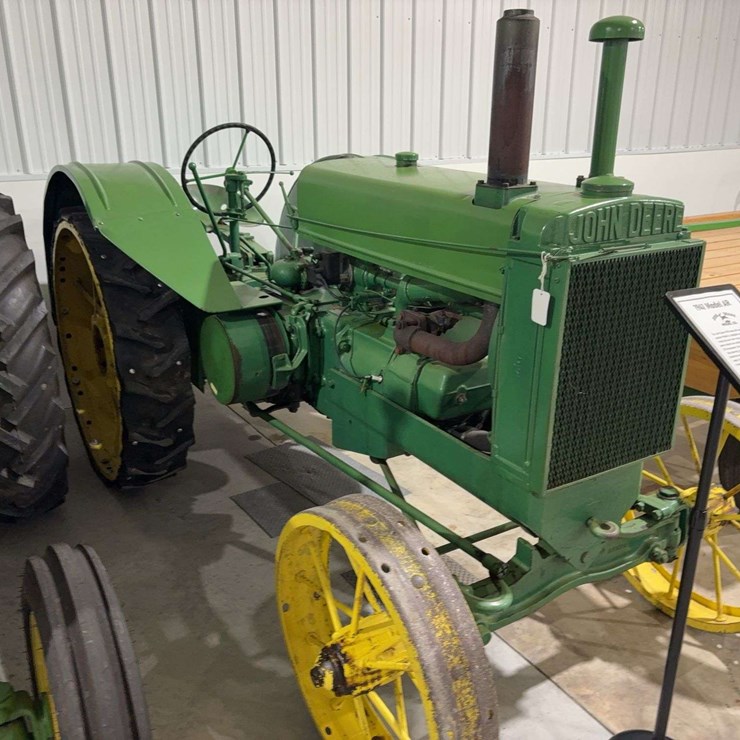 JOHN DEERE AR
