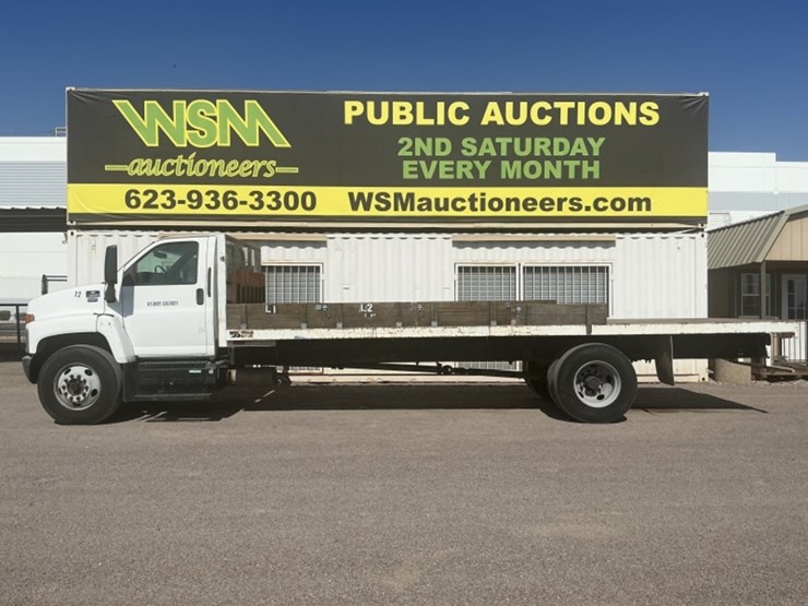 2004-chevrolet-c6500-f/b-image-1