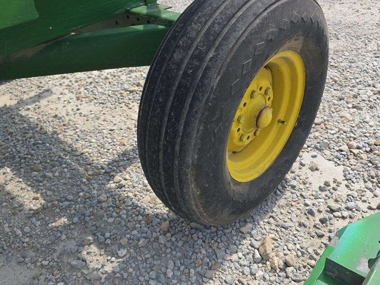 gravity-wagon-on-john-deere-running-gear,-with-side-boards-image-14