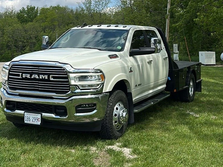 2021-dodge-3500-image-1