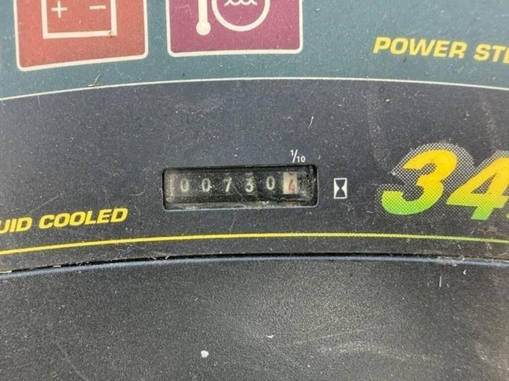 john-deere-345-image-6