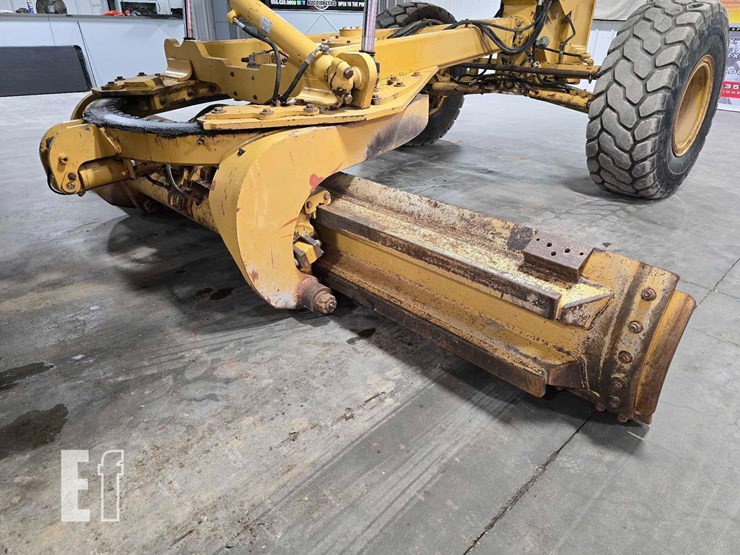 2013-caterpillar-14m-image-8