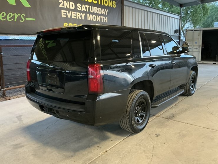 2019-chevrolet-tahoe-image-7