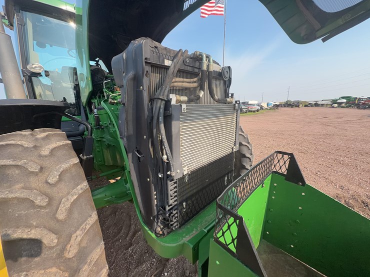 2002-john-deere-8320-image-17