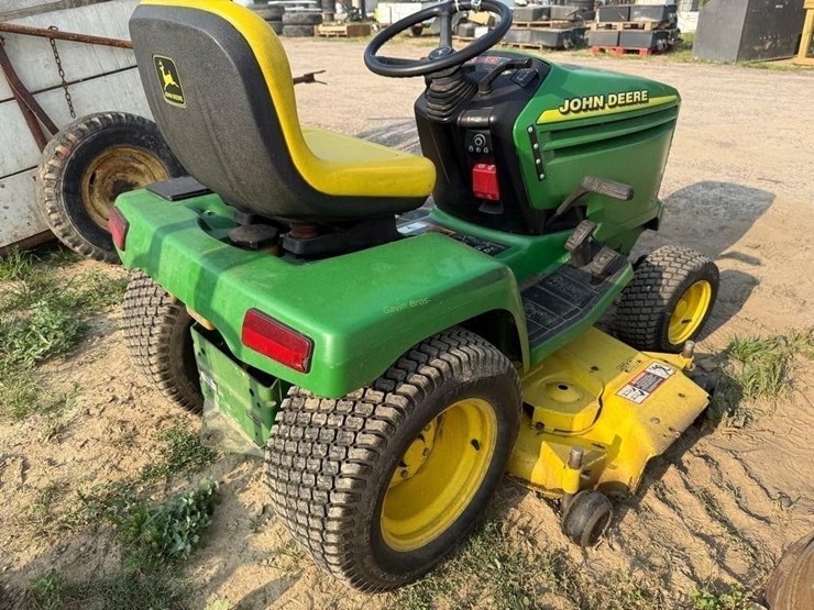 john-deere-345-image-4