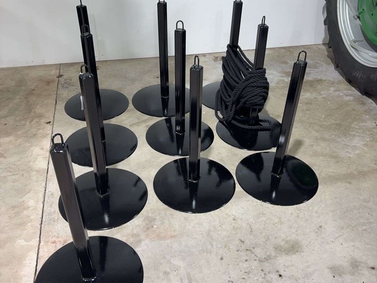10-steel-stand-rope-barriers,-28''-tall-image-2