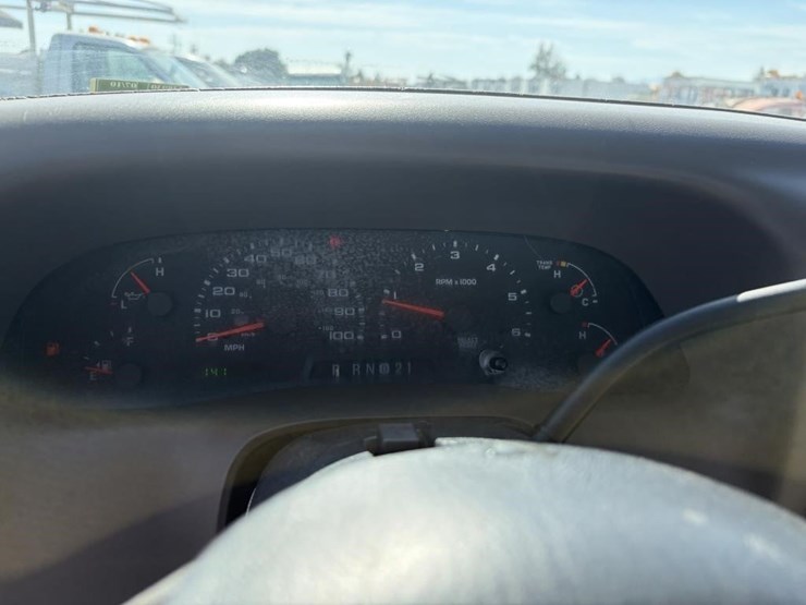2002-ford-350-image-16
