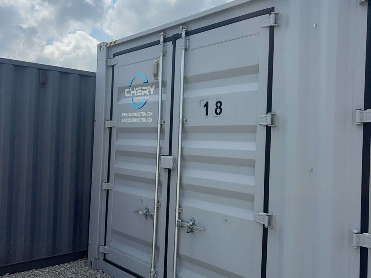 like-new-40ft-shipping-container,-4-side-doors,-4-compartments-image-3
