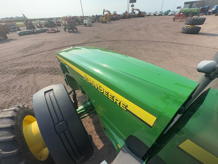 2002-john-deere-8320-image-38
