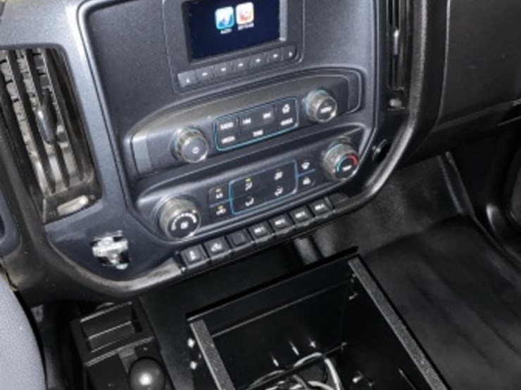 2016-chevrolet-silverado-2500hd-image-18