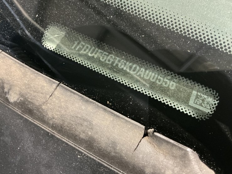 2019-ford-f550-image-15