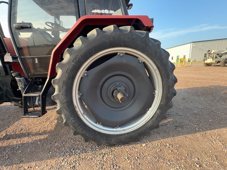 1995-case-5240-mfwd-tractor-with-loader-image-37
