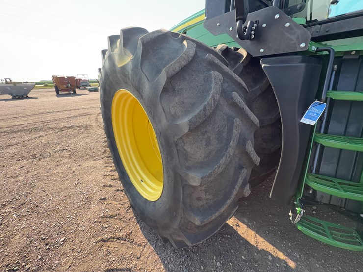 2014-john-deere-9510r-image-22