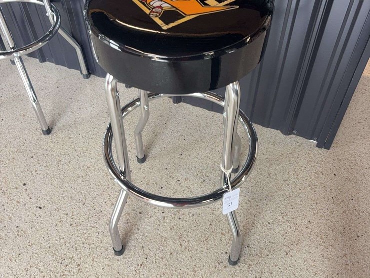 clay-smith-cams-bar-stool-image-1