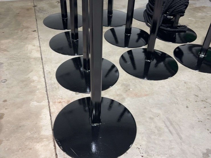 10-steel-stand-rope-barriers,-28''-tall-image-2